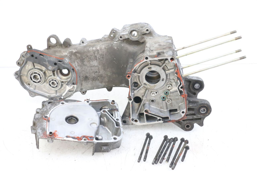 photo de CARTER BAS MOTORE KYMCO DINK 4T 50 (2007 - 2018) - Focus sulla struttura