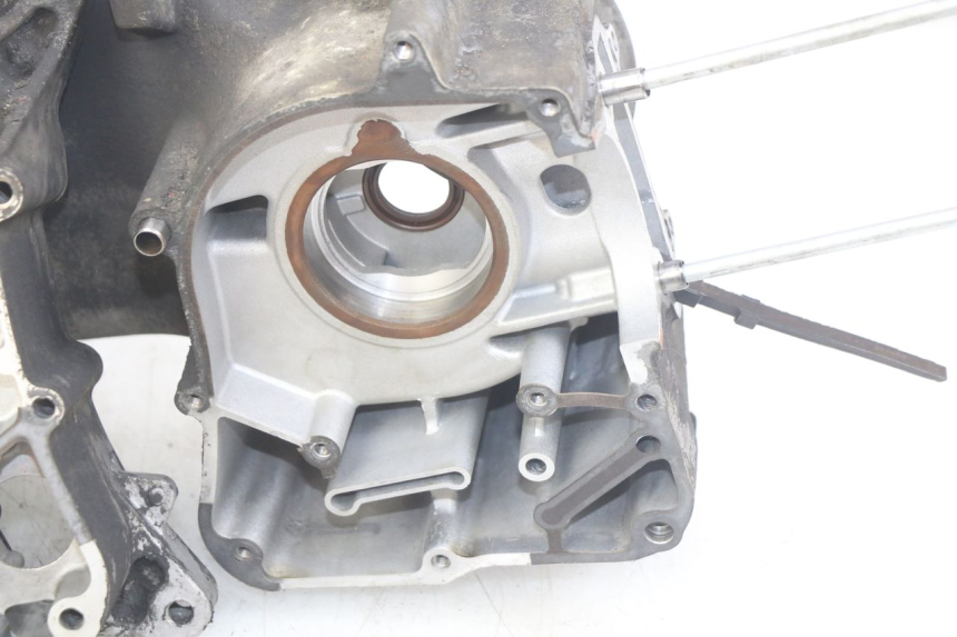 photo de CARTER BAS MOTEUR KYMCO DINK STREET 125 (2009 - 2014) - Primo piano ad alta risoluzione