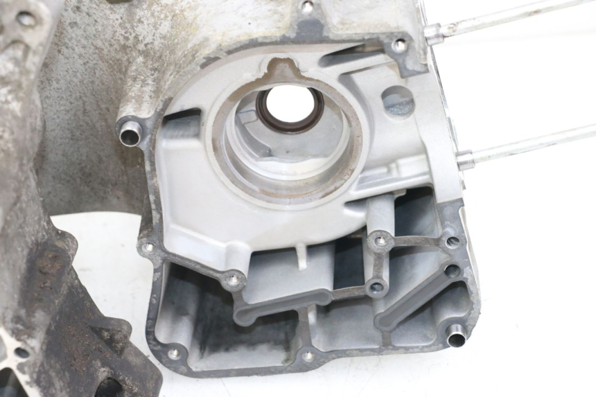 photo de CARTER BAS MOTEUR KYMCO DINK STREET 125 (2009 - 2014) - Altra vista dell'articolo