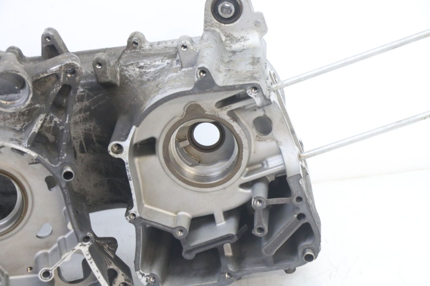 photo de CARTER BAS MOTEUR KYMCO DINK STREET 125 (2009 - 2014) - Marcature e riferimenti originali