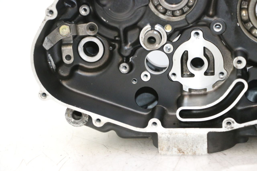 photo de CARTER MOTORE SUZUKI DR S 600 (1985 - 1989) - Dettagli dei punti di fissaggio