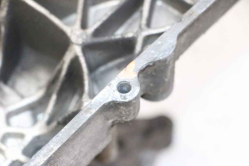 photo de CARTER BAS MOTEUR PEUGEOT ELYSTAR 50 (2002 - 2014) - Dettagli dei punti di fissaggio