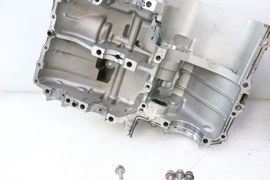 photo de CARTER MOTORE KAWASAKI ER-6 ER6 N 650 (2005 - 2009) - Angolazione alternativa