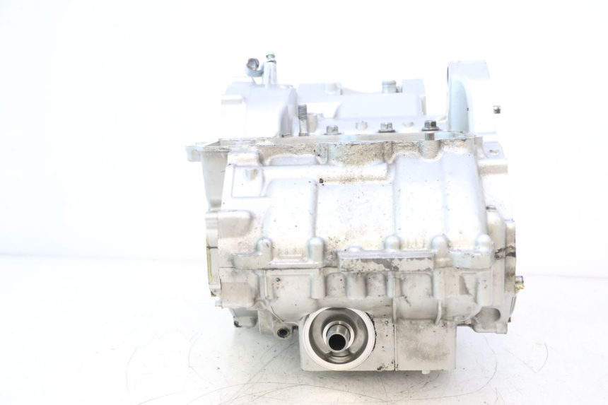 photo de CARTER MOTORE KAWASAKI ER-6 ER6 N 650 (2005 - 2009) - Stato della superficie e materiale