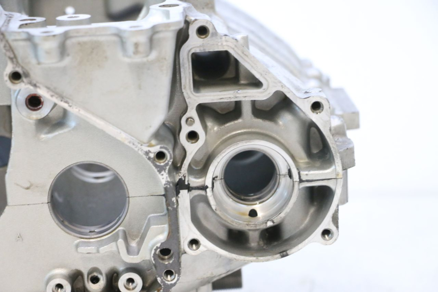 photo de CARTER MOTORE KAWASAKI ER-6 ER6 N 650 (2005 - 2009) - Marcature e riferimenti originali