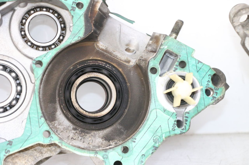 photo de CARTER MOTORE APRILIA ETX 125 (1998 - 2002) - Angolazione alternativa