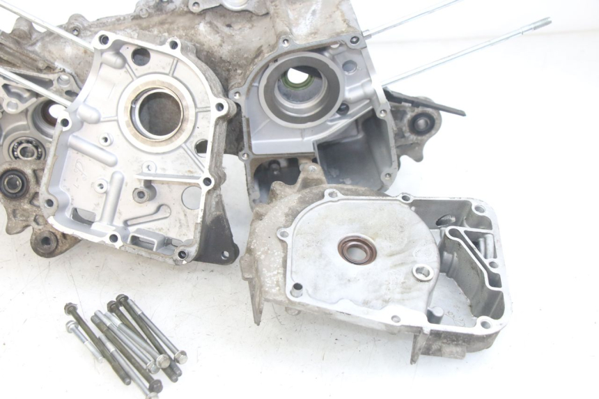 photo de CARTER BAS MOTEUR JM MOTORS EVOLIS 4T 50 (2018 - 2022) - Caratteristiche distintive