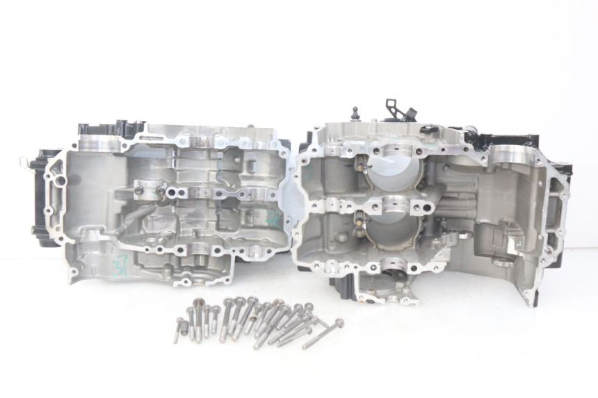 photo de CARTER MOTORE INFERIORE BMW F GS K81 850 (2018 - 2023) - Zoom qualità usato