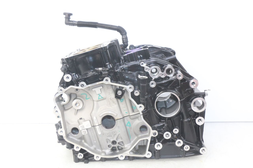 photo de CARTER MOTORE INFERIORE BMW F GS K81 850 (2018 - 2023) - Stato della superficie e materiale
