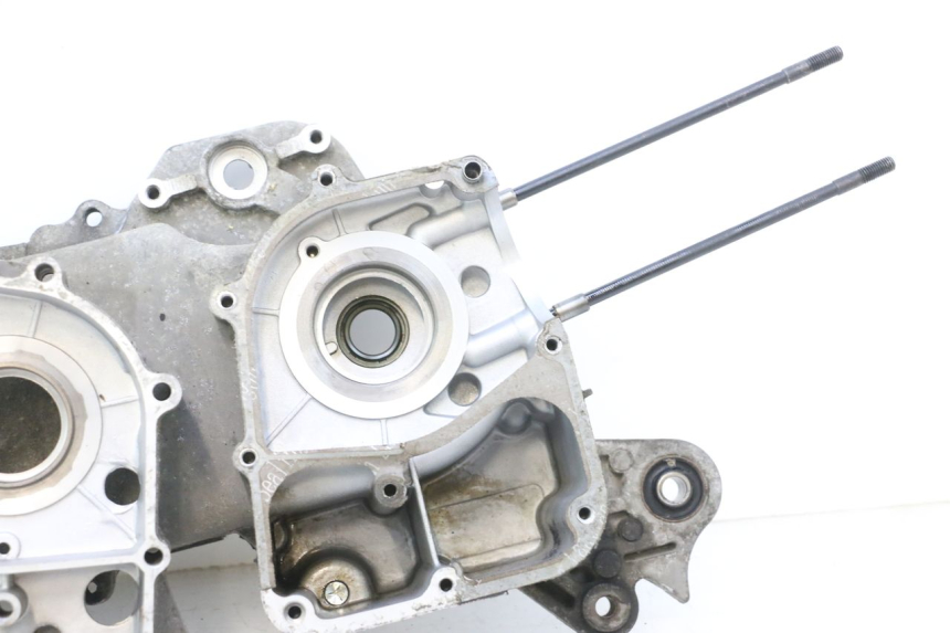 photo de CARTER MOTORE JM MOTORS F45i 4T 50 (2020 - 2023) - Dettagli dei punti di fissaggio