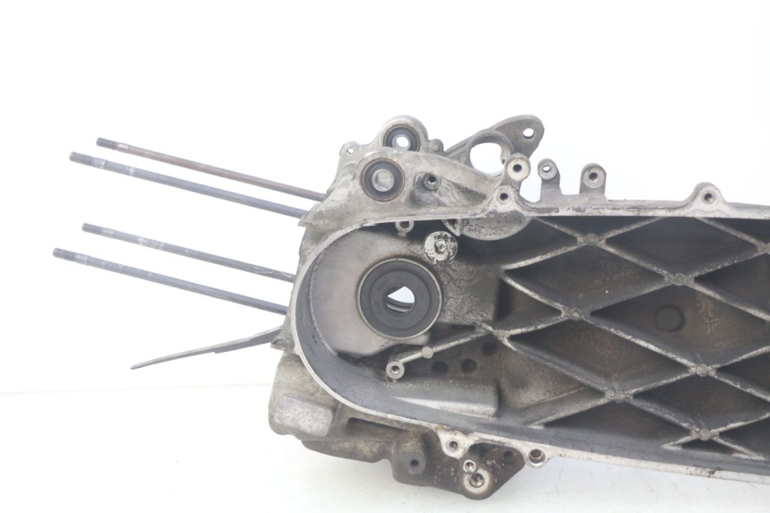 photo de CARTER BAS MOTEUR HONDA FES PANTHEON 125 (2003 - 2007) - Dettagli dei punti di fissaggio