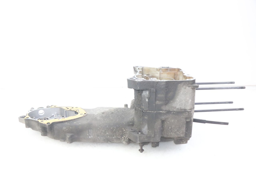 photo de CARTER MOTORE INFERIORE HONDA FES S-WING SWING ABS 125 (2007 - 2015) - Dettaglio del componente