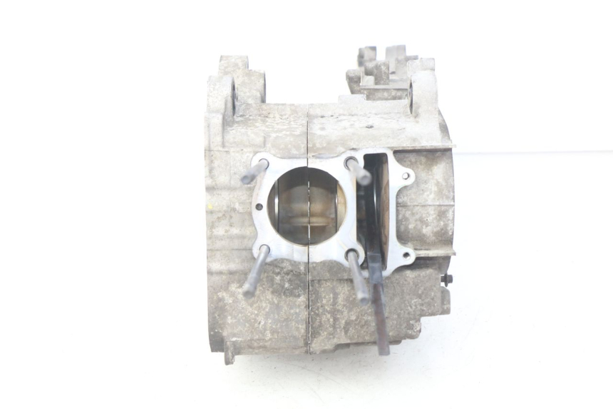 photo de CARTER MOTORE INFERIORE HONDA FES S-WING SWING ABS 125 (2007 - 2015) - Marcature e riferimenti originali