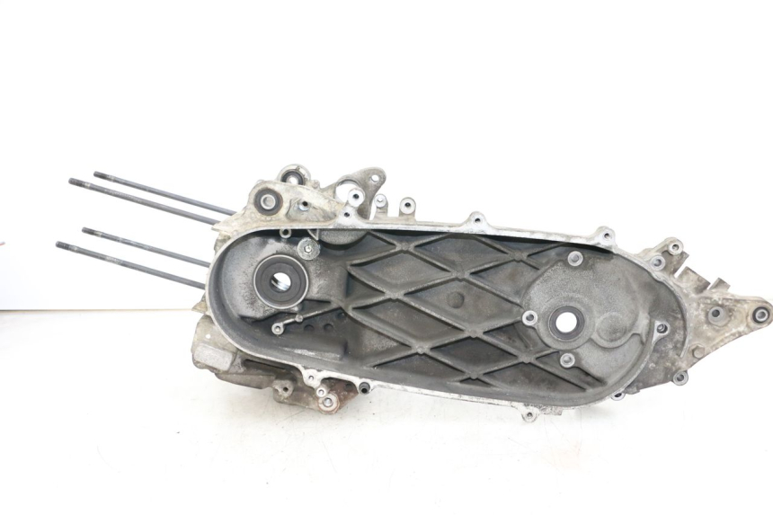 photo de CARTER MOTORE INFERIORE HONDA FES S-WING SWING ABS 125 (2007 - 2015) - Ricambio usato controllato