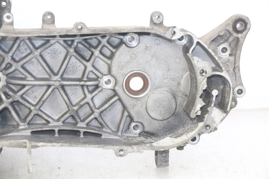 photo de CARTER BAS MOTEUR SYM FIDDLE 3 III 125 (2014 - 2020) - Dettagli dei punti di fissaggio