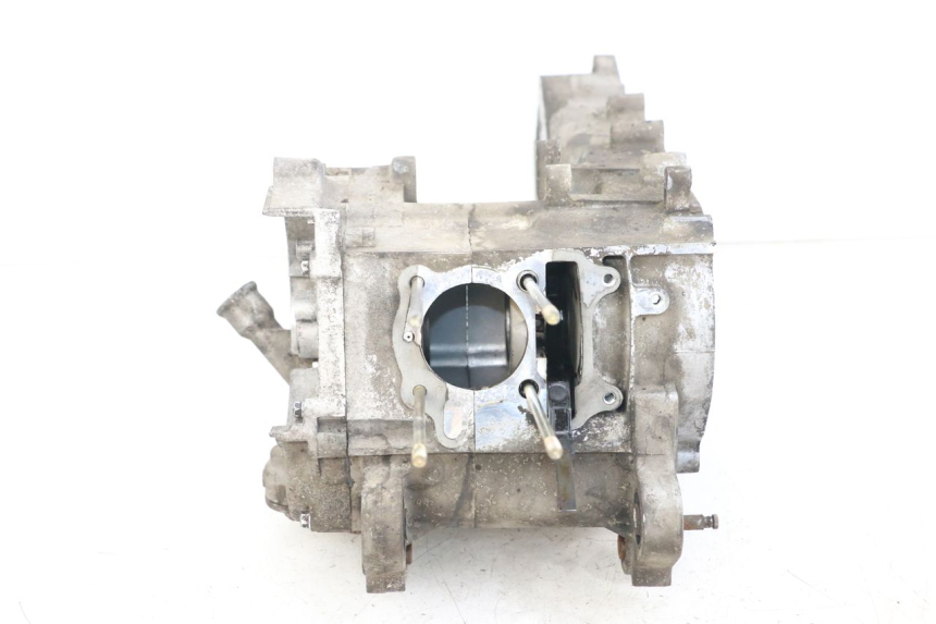 photo de CARTER MOTORE INFERIORE SYM FIDDLE 3 III 50 (2014 - 2020) - Primo piano tecnico