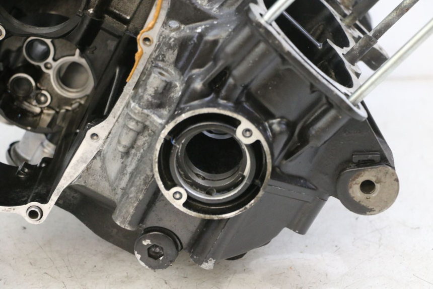 photo de CARTER MOTORE YAMAHA FJ 36Y 1100 (1984 - 1985) - Stato della superficie e materiale