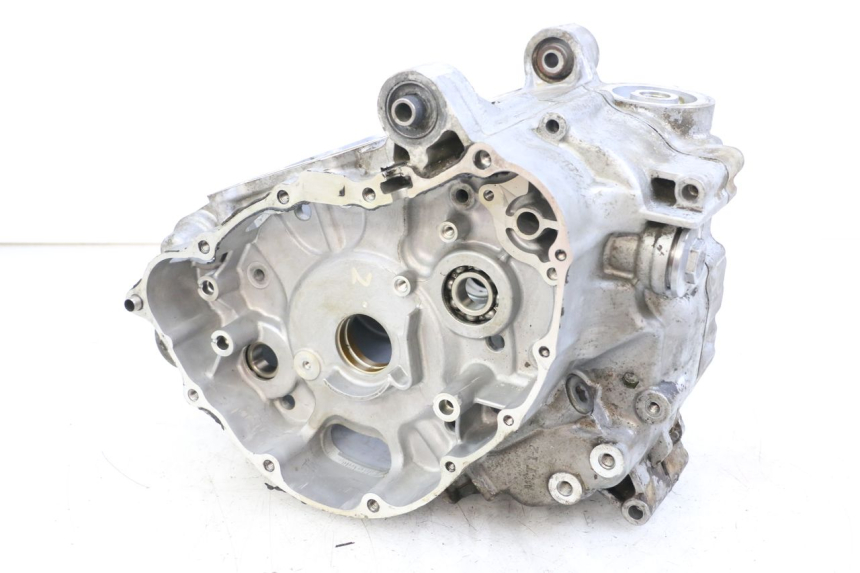 photo de CARTER MOTORE HONDA FJS SILVER WING SILVERWING 400 (2005 - 2008) - Dettagli dei punti di fissaggio