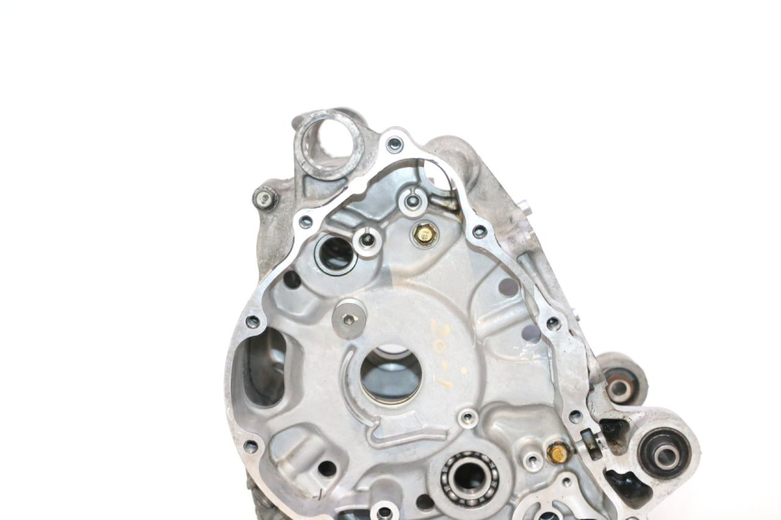 photo de CARTER MOTORE HONDA FJS SILVER WING SILVERWING 400 (2005 - 2008) - Ricambio usato controllato