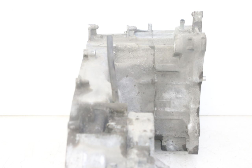 photo de CARTER MOTORE HONDA FORZA ABS 300 (2013 - 2017) - Primo piano tecnico