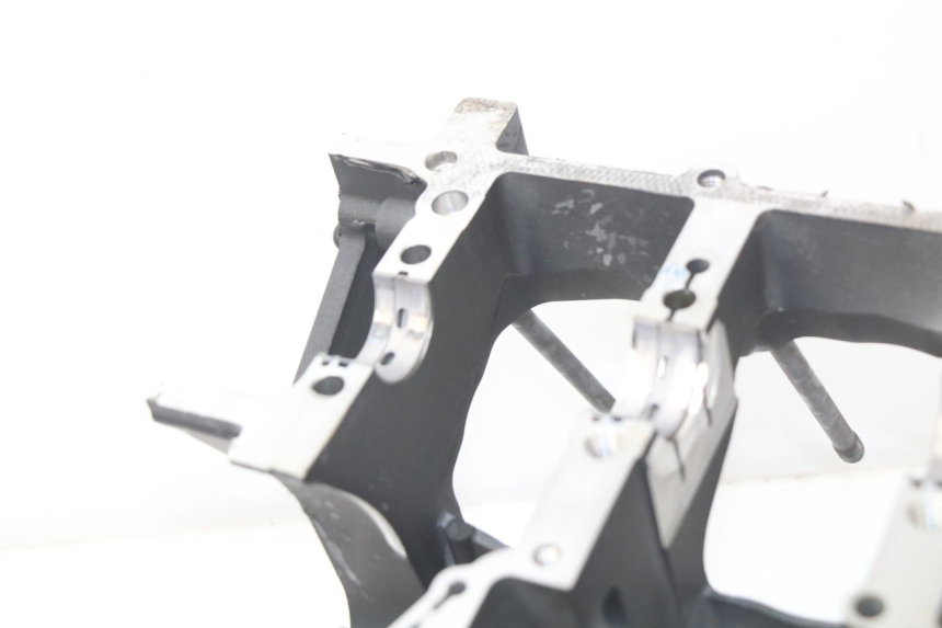 photo de CARTER MOTORE INFERIORE YAMAHA FZ8 800 (2010 - 2016) - Zoom sui componenti