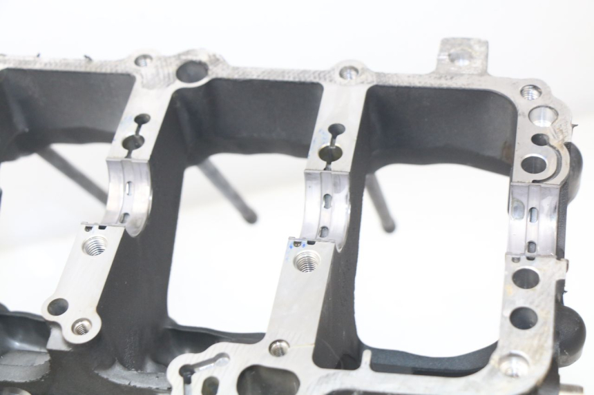 photo de CARTER MOTORE INFERIORE YAMAHA FZ8 800 (2010 - 2016) - Primo piano ad alta risoluzione