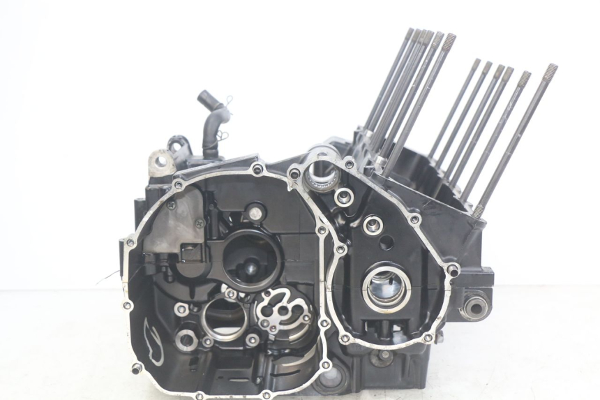 photo de CARTER BAS MOTEUR YAMAHA FZS FAZER 600 (1998 - 2001) - Dettagli dei punti di fissaggio