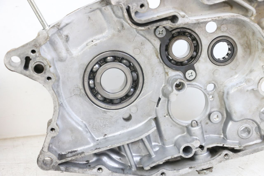 photo de CARTER MOTORE HYOSUNG GF 125 (2001 - 2005) - Primo piano ad alta risoluzione