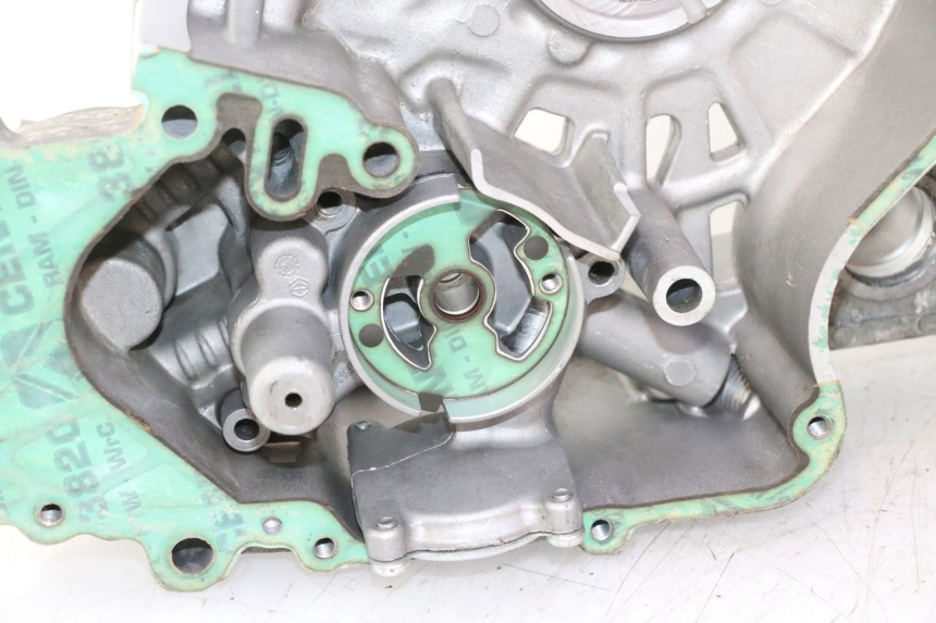 photo de CARTER MOTORE INFERIORE GILERA GP 800 (2007 - 2013) - Zoom sullo stato d'uso
