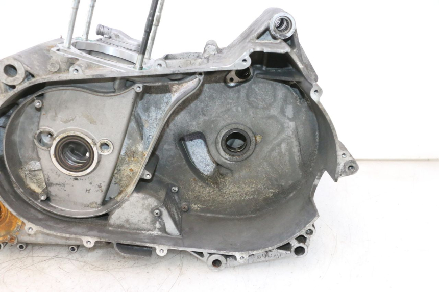 photo de CARTER MOTORE INFERIORE GILERA GP 800 (2007 - 2013) - Stato della superficie e materiale