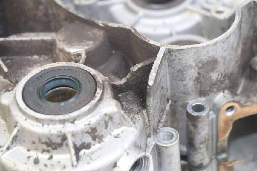 photo de CARTER MOTORE DERBI GPR 50 (2004 - 2009) - Dettagli dei punti di fissaggio