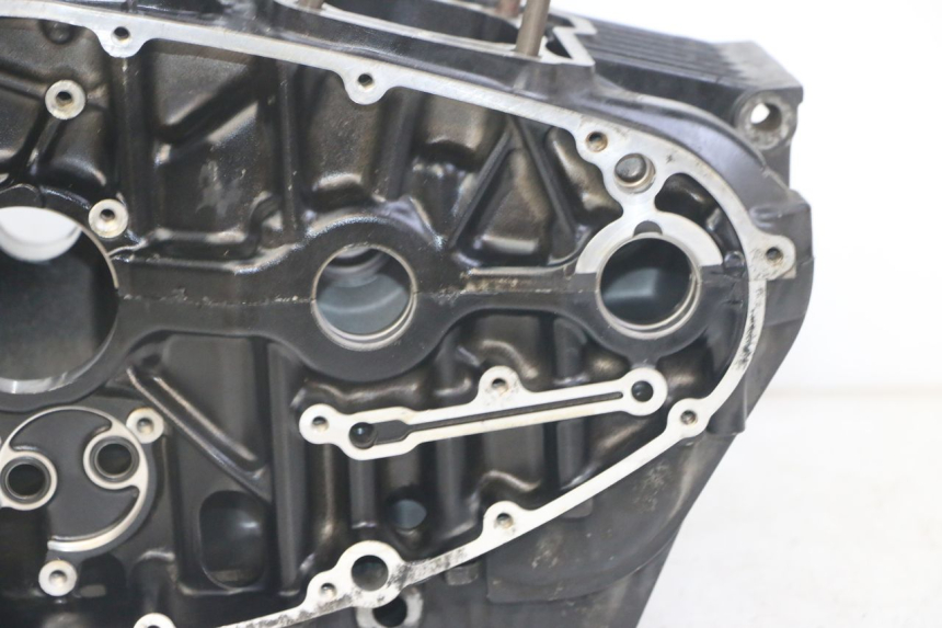 photo de CARTER MOTORE SUZUKI GS GSE 500 (2001 - 2003) - Stato della superficie e materiale