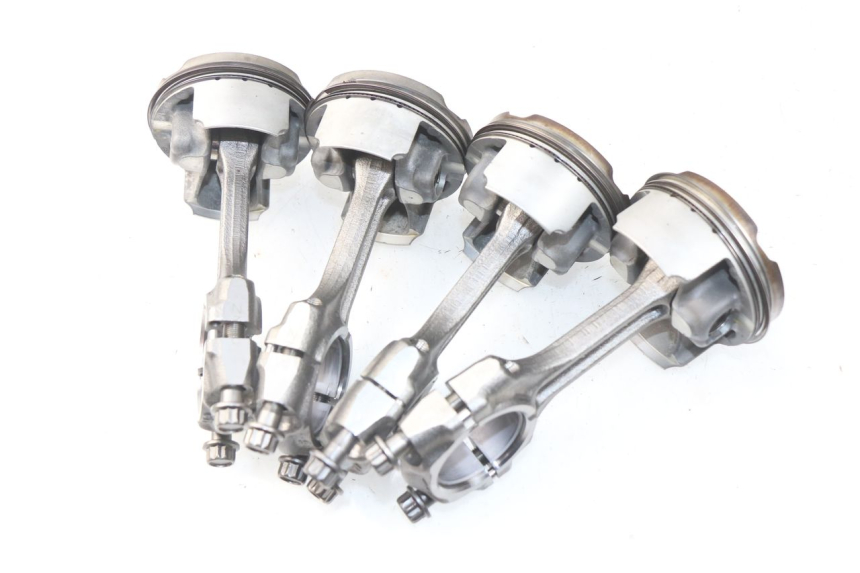 photo de CARTER MOTORE INFERIORE SUZUKI GSR 600 (2005 - 2012) - Altra angolazione