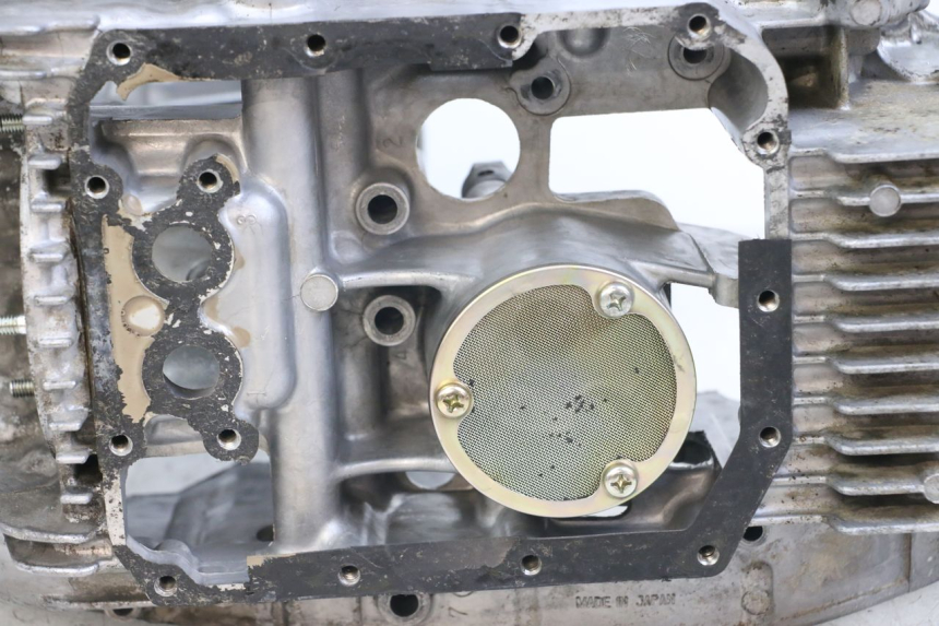 photo de CARTER MOTORE SUZUKI GSX E 250 (1982 - 1983) - Zoom sui componenti