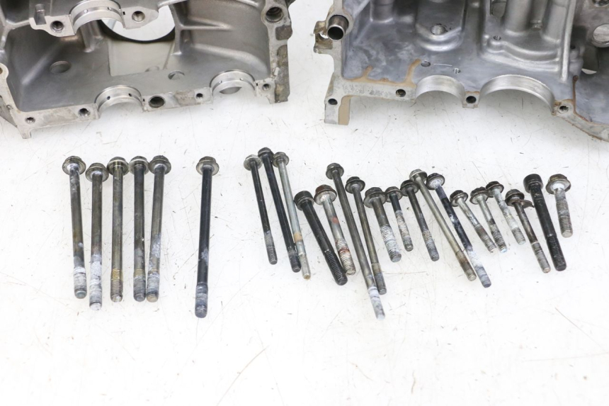 photo de CARTER MOTORE SUZUKI GSX E 250 (1982 - 1983) - Angolazione alternativa