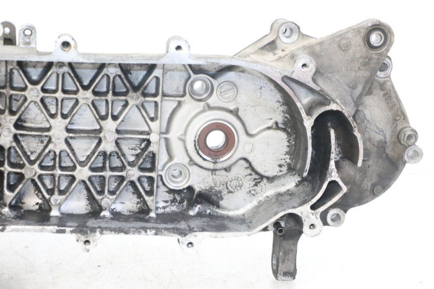 photo de CARTER BAS MOTEUR SYM JET 14 4T 50 (2018 - 2022) - Primo piano tecnico