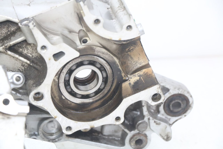 photo de CARTER MOTORE INFERIORE SYM JET EURO X 2T 50 (2003 - 2007) - Zoom sui componenti