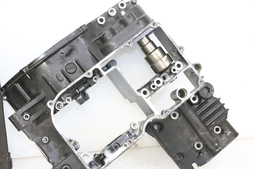 photo de CARTER MOTORE KAWASAKI GTR 1000 (1994 - 2004) - Ricambio usato controllato