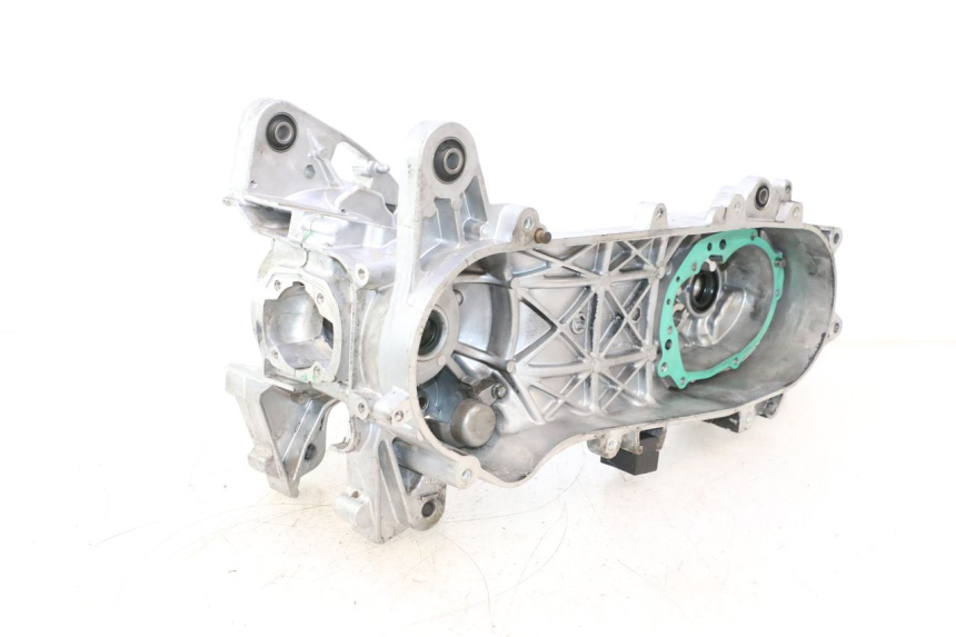 photo de CARTER MOTORE PEUGEOT KISBEE 2T 50 (2018 - 2022) - Foto prodotto supplementare