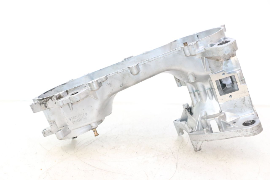 photo de CARTER MOTORE PEUGEOT KISBEE 2T 50 (2018 - 2022) - Dettagli dei punti di fissaggio