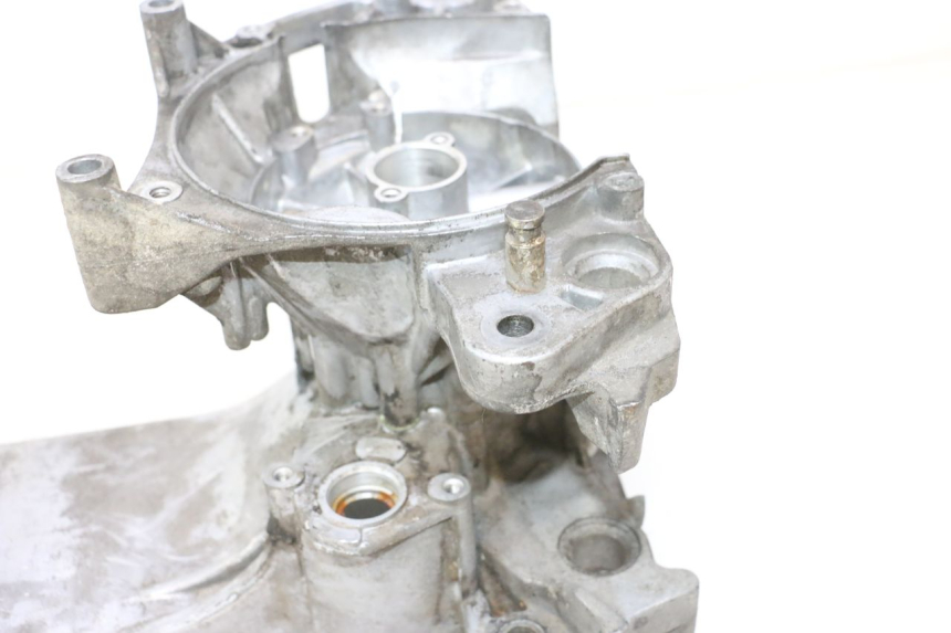 photo de CARTER BAS MOTORE PEUGEOT KISBEE 2T 50 (2010 - 2017) - Altra angolazione