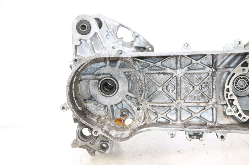 photo de CARTER BAS MOTORE PEUGEOT KISBEE 2T 50 (2010 - 2017) - Marcature e riferimenti originali