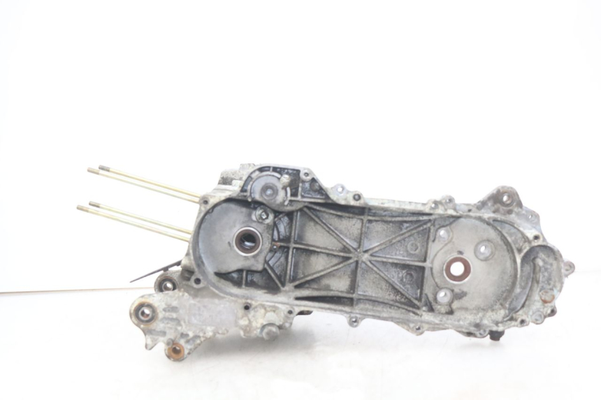 photo de CARTER BAS MOTEUR PEUGEOT KISBEE 4T 50 (2018 - 2022) - Vista principale