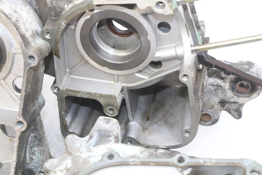 photo de CARTER BAS MOTEUR PEUGEOT KISBEE 4T 50 (2018 - 2022) - Focus sulla struttura