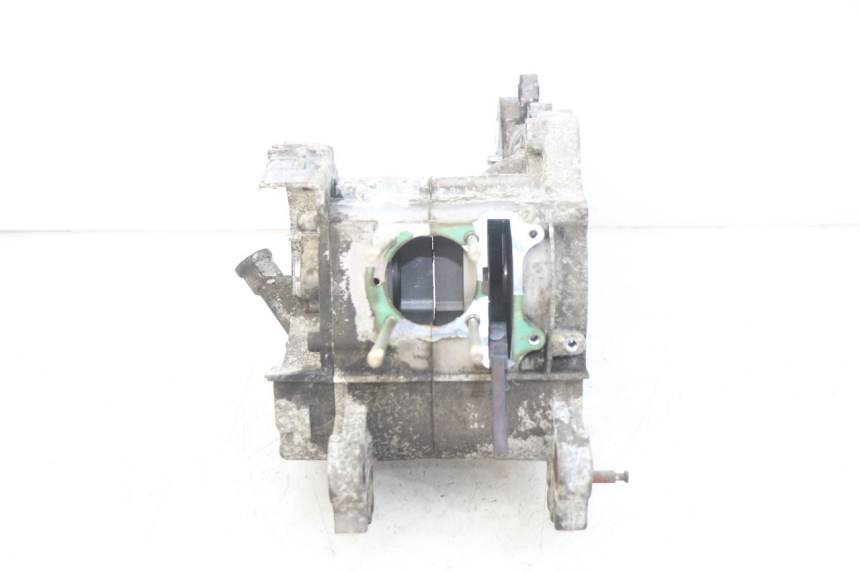 photo de CARTER BAS MOTEUR PEUGEOT KISBEE 4T 50 (2018 - 2022) - Dettagli dei punti di fissaggio