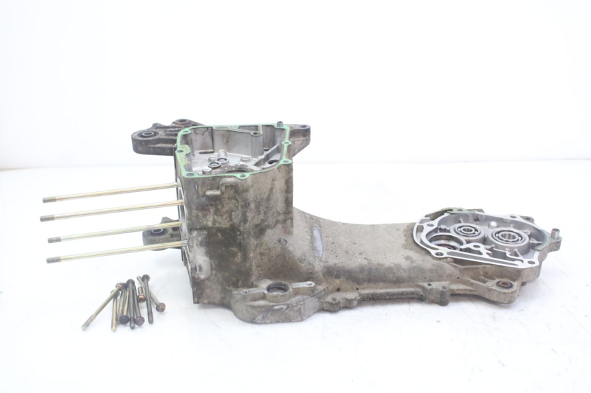 photo de CARTER BAS MOTEUR PEUGEOT KISBEE 4T 50 (2010 - 2017) - Altra angolazione