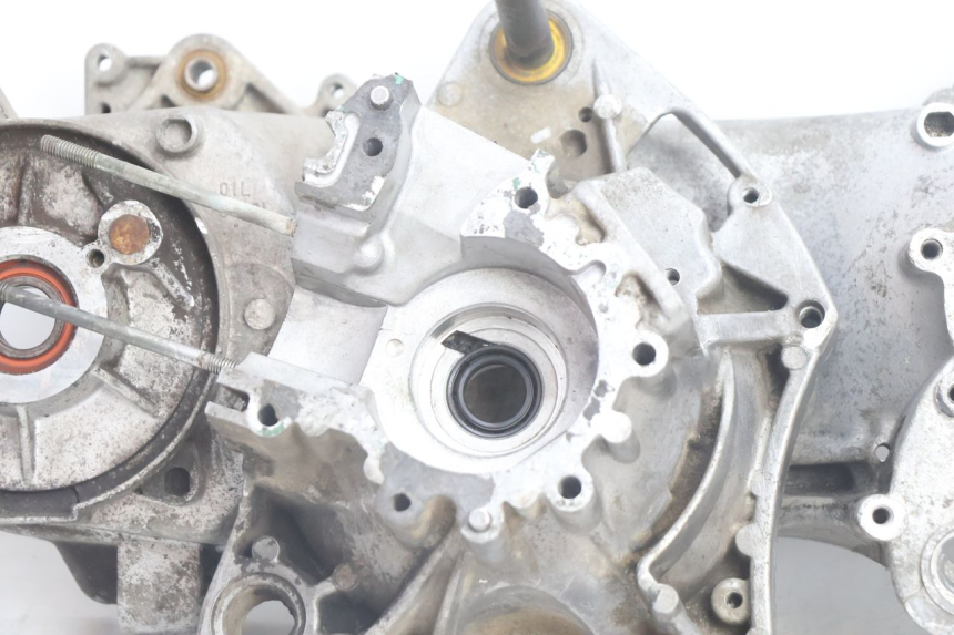 photo de CARTER MOTORE PEUGEOT LUDIX BLASTER 50 (2006 - 2014) - Ispezione visiva dettagliata