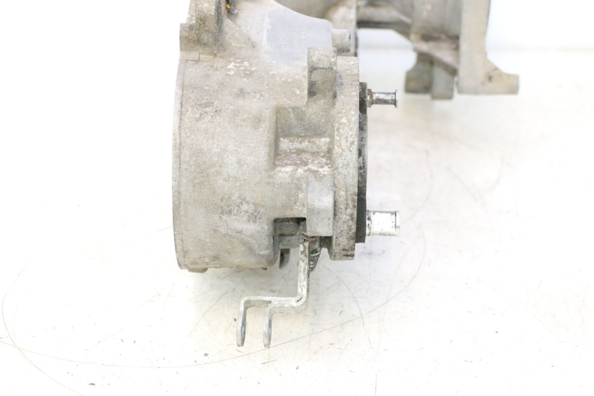 photo de CARTER BAS MOTEUR PEUGEOT LUDIX 50 (2005 - 2007) - Caratteristiche distintive