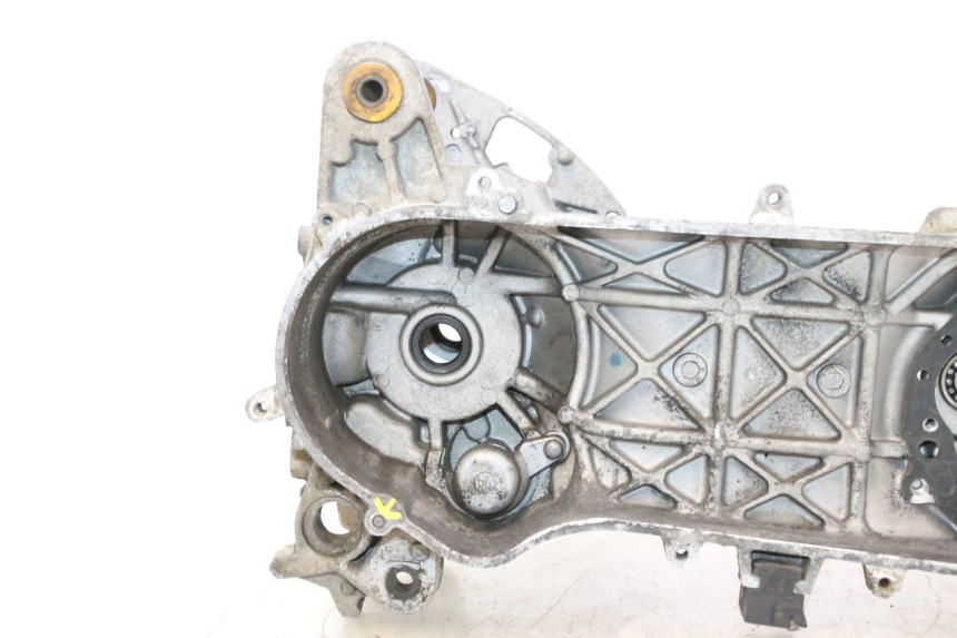 photo de CARTER BAS MOTEUR PEUGEOT LUDIX 50 (2005 - 2007) - Stato della superficie e materiale