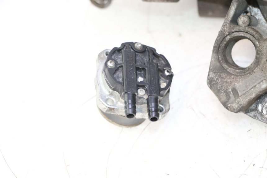photo de CARTER MOTORE PEUGEOT LUDIX ONE 14P 50 (2004 - 2013) - Angolazione alternativa